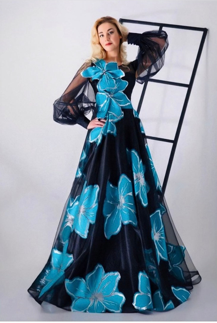 Enchanting Azure Blossoms: with Bold Turquoise Flower Embellishments
