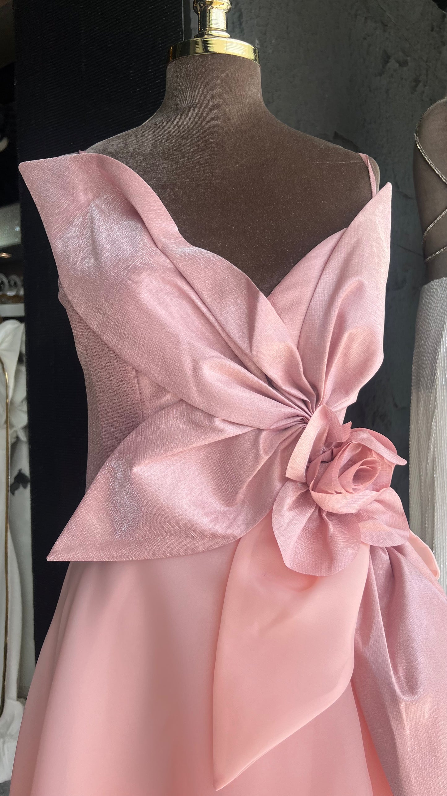 Ribbons on waist A-line pink dress