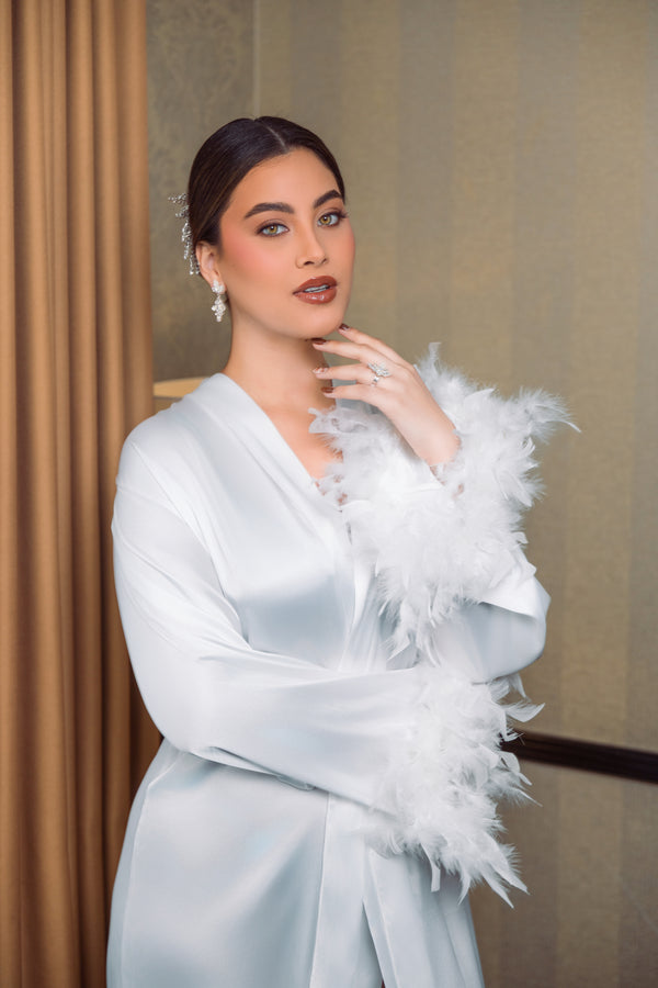 Bata con plumas "Bride"