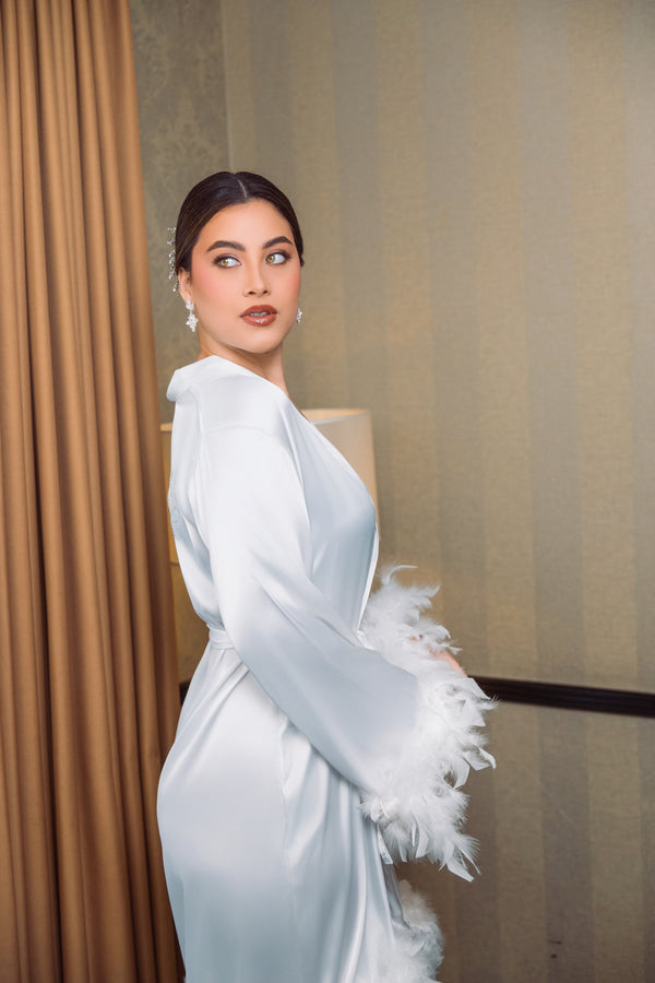 Bata con plumas "Bride"