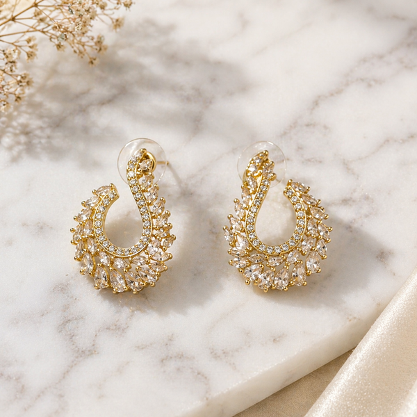 Short Gold Round Earring