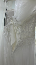 Vestido de novia estilo linea A con corset decorativo strapless