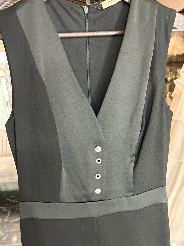 Buttoned Up in Black: A Chic Jumpsuit
