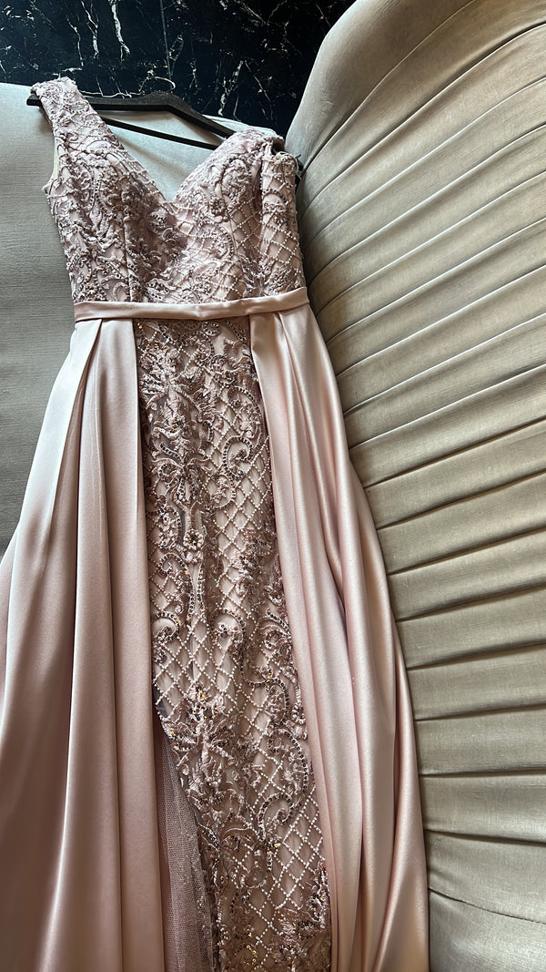 Blushing Elegance: Light Pink Mermaid Dress with Lace, Gems, Pearls, and Princess-like Flowing Skirt
