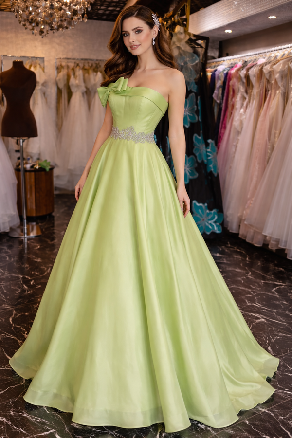 Lemon Zest: Strapless Green Dress with Chest Ribbon