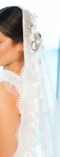 Velo de novia floral 3D con brillos encaje y perlas