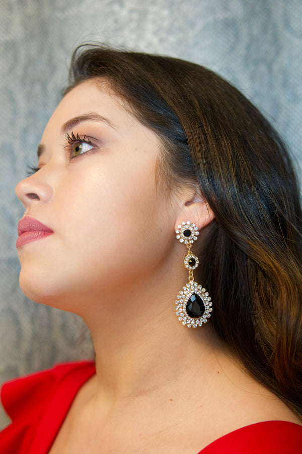 Aretes Largos con Gota y Zirconias