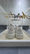 Tennis blanco estilo bordado y lentejuelas plateadas (altura baja)