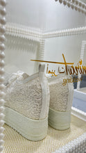 Tennis blanco estilo bordado y lentejuelas plateadas (altura alta)