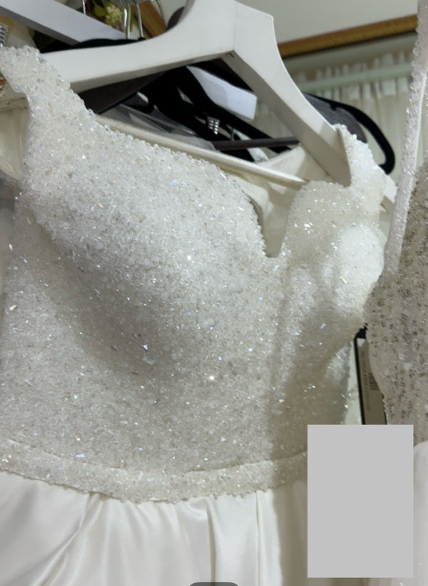 Vestido de novia linea A - Top de tirantes gruesos lleno de cristales y falda organza satinada liso
