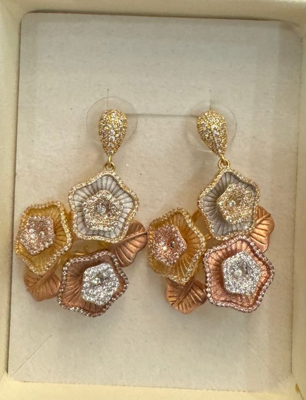Aretes zirconas de flores 3D tricolor