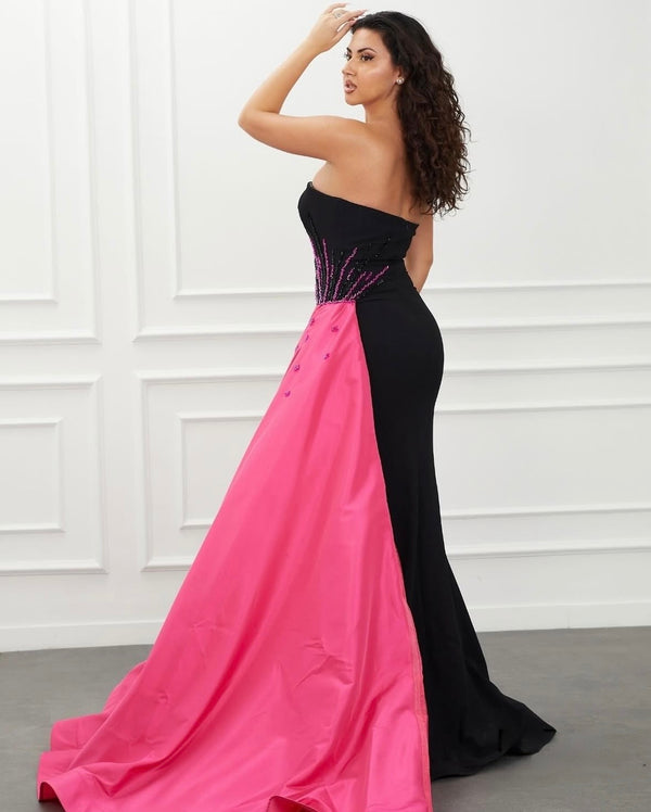 Showstopping Fuscia on Black dress