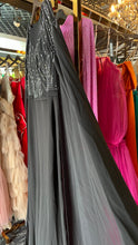 Siyah shoulder caped dreamy dress