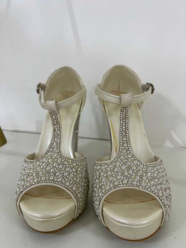 Tacones con plataforma de perlas/brillos cuerina lisa