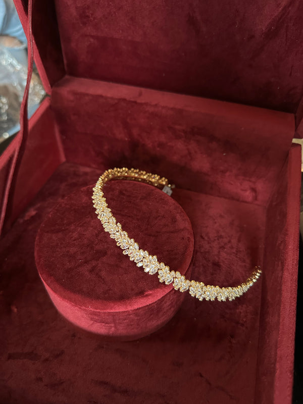 Diadema fina linea de zirconas (flexible)