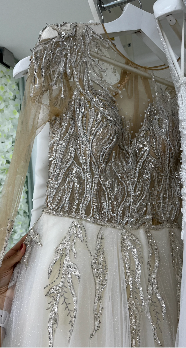 Romance and fantasy dress