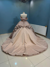 Vestido quinceañera personalizado Keren (rosado claro)